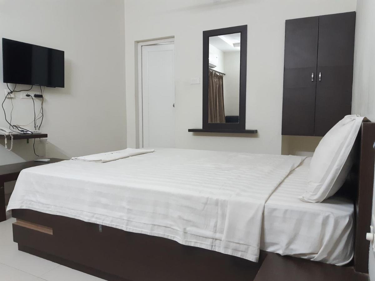 Hotel Pph Living Bhimas Tada Exterior foto